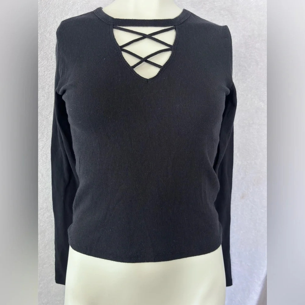 Hollister Black Long Sleeve Ribbed Top Criss Cross Neckline‎ Casual